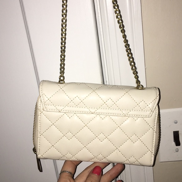 Crossbody - Picture 4 of 4